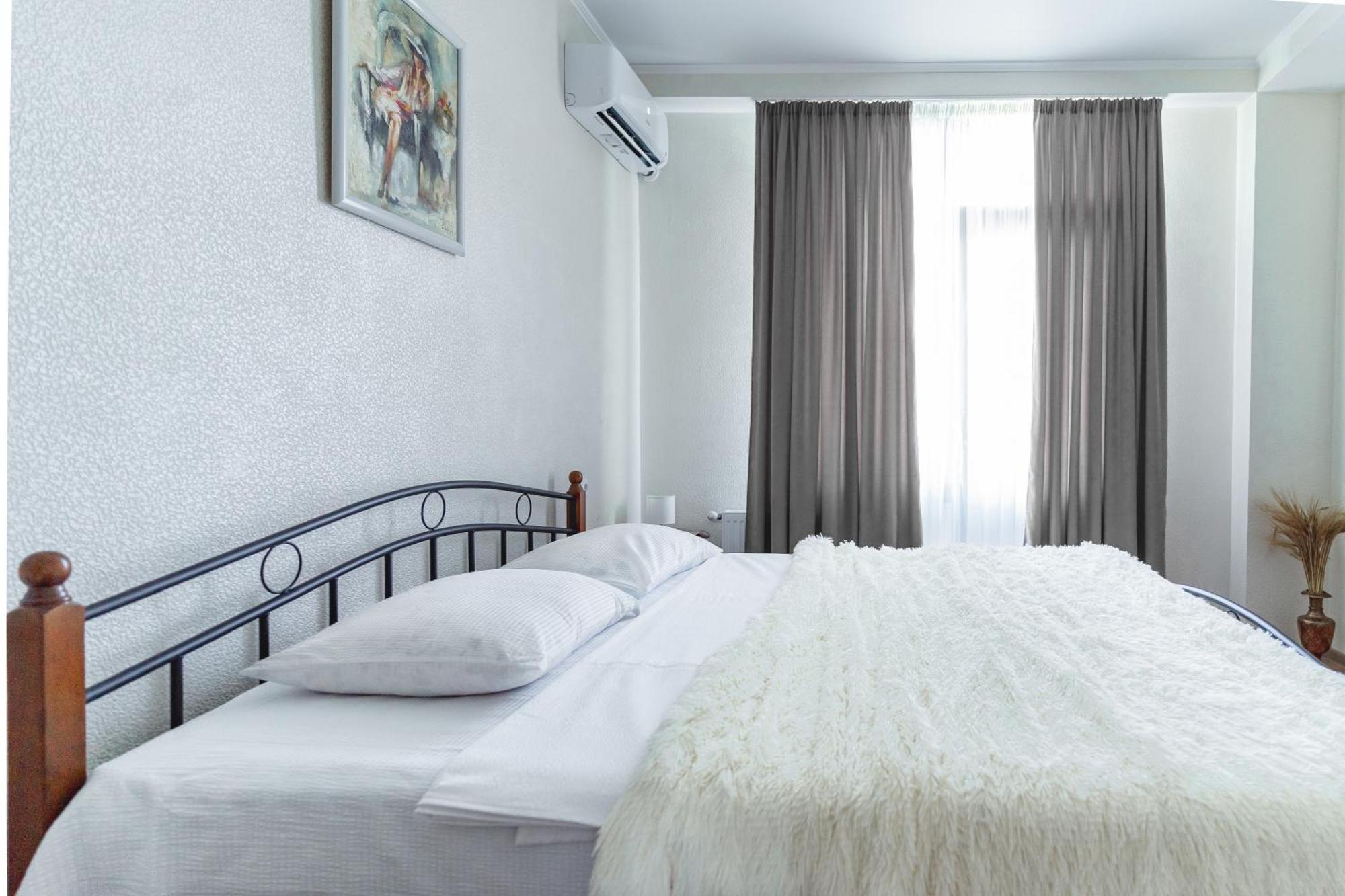 Panorama Family Hotel Telavi Luaran gambar